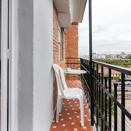 Private In Shared Workstay Habitación en casa particular Valencia