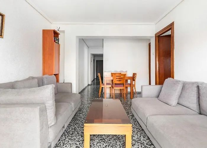 Quarto em Acomodações Particulares Private In Shared Workstay *
